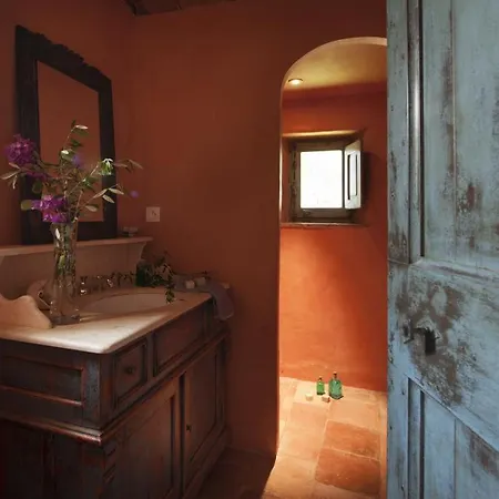 Le Hameau De Saparale Hotel