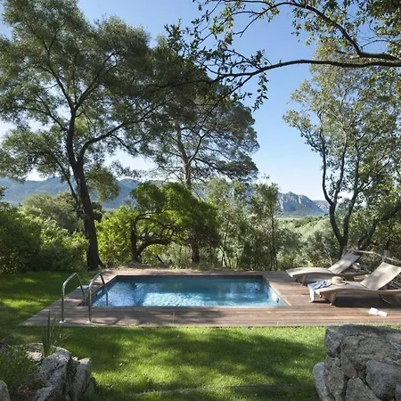 Le Hameau De Saparale Hotel 4*