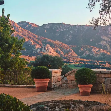 Hotel Le Hameau De Saparale