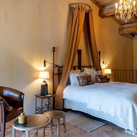 Le Hameau De Saparale